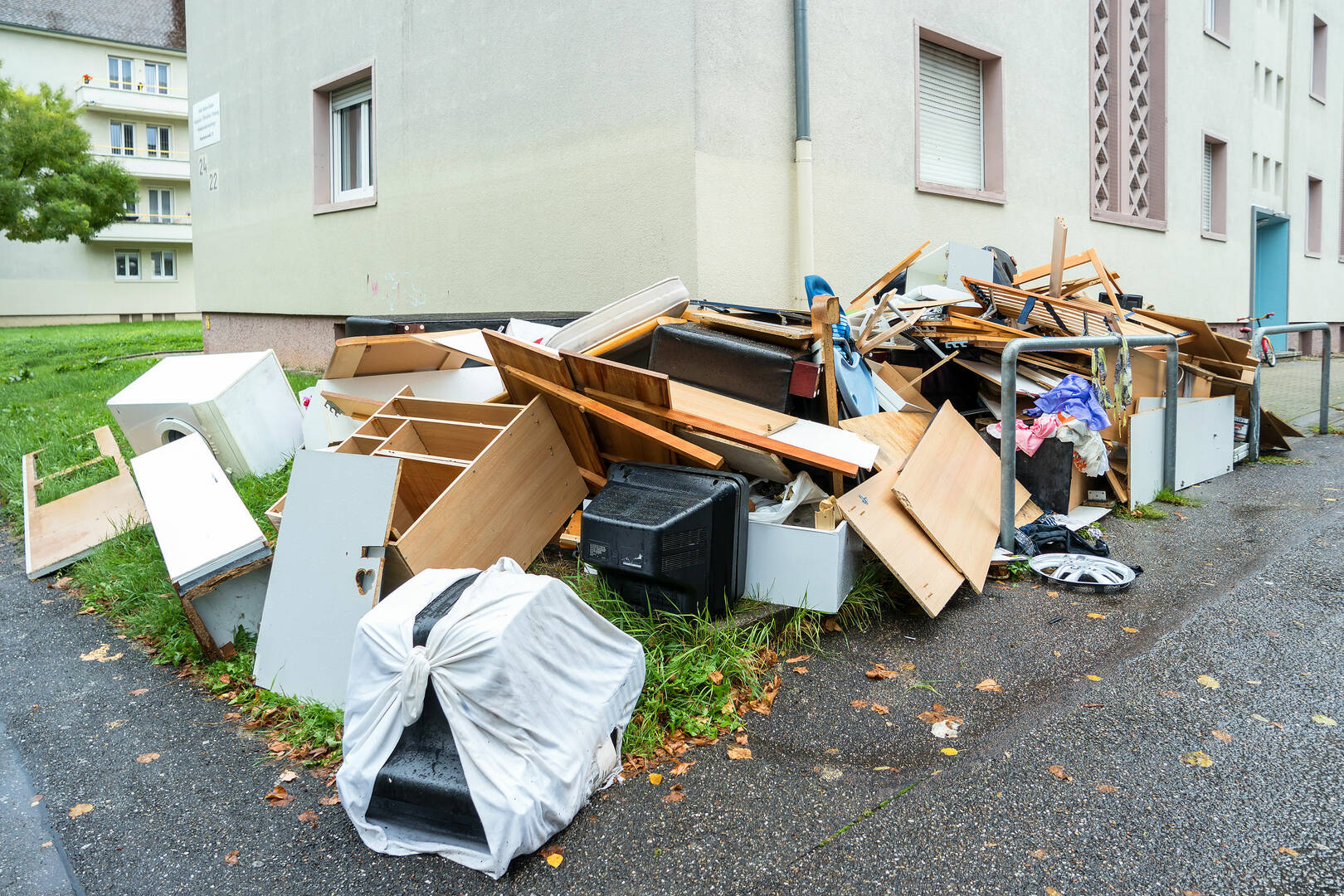 All Clear Clean Out & Junk Removal Services